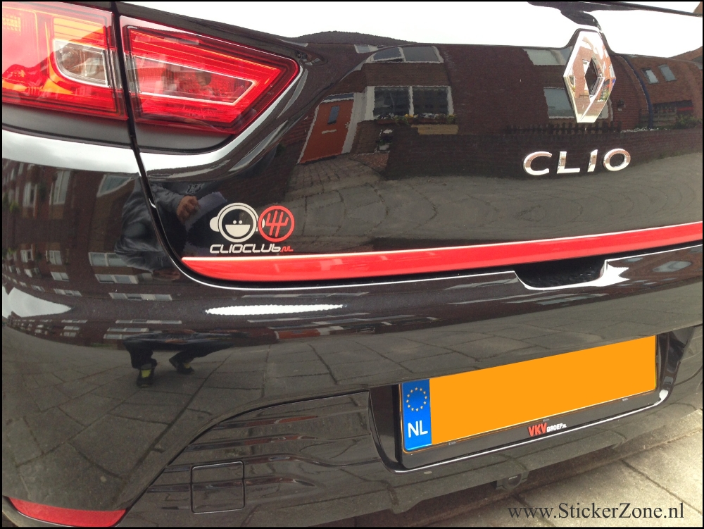 Renault Clio met Smiley Sticker