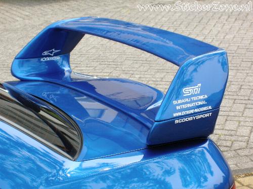 Stickers op achtervleugel Impreza GT Turbo