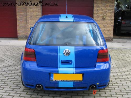 VW Golf met Custom Striping